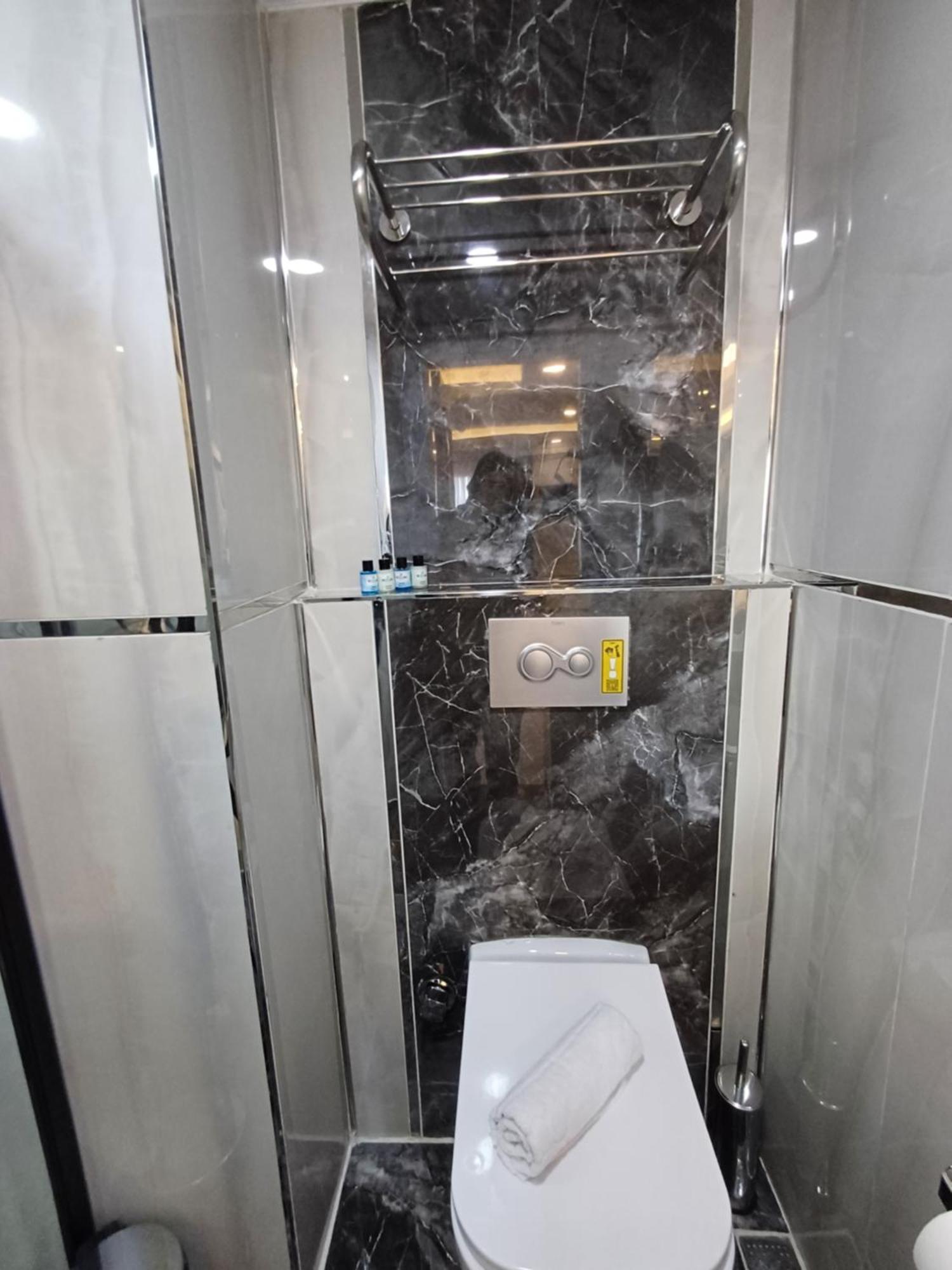 White Palace Halic 이스탄불 외부 사진